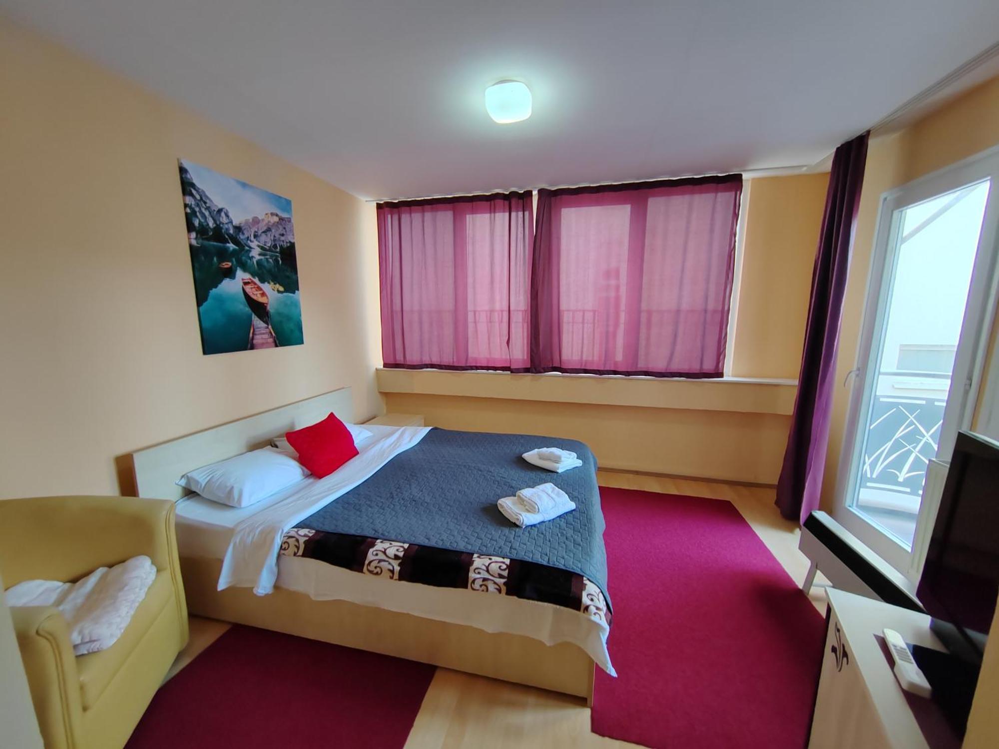 Bed And Breakfast Majesty Nis Exterior foto