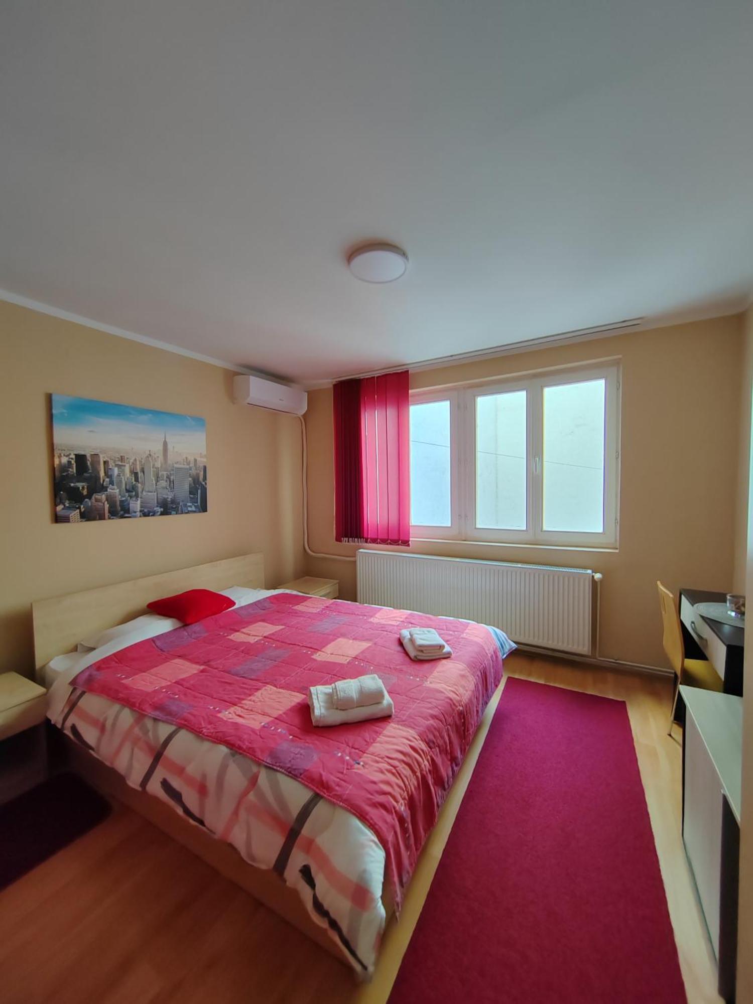 Bed And Breakfast Majesty Nis Exterior foto