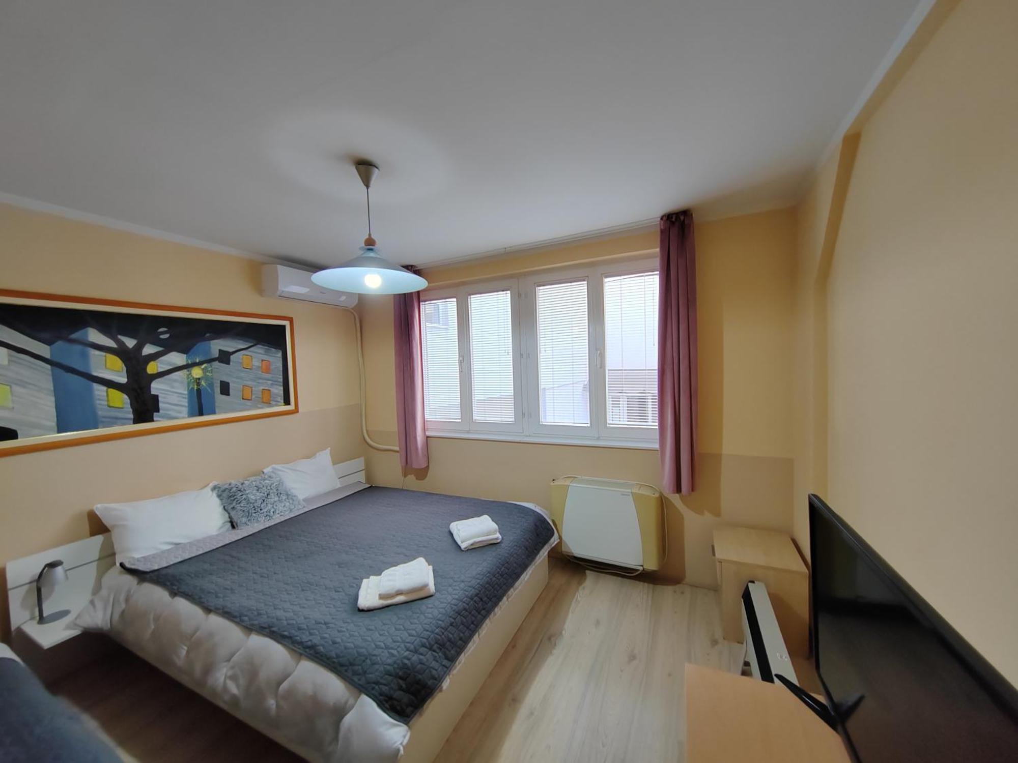Bed And Breakfast Majesty Nis Exterior foto