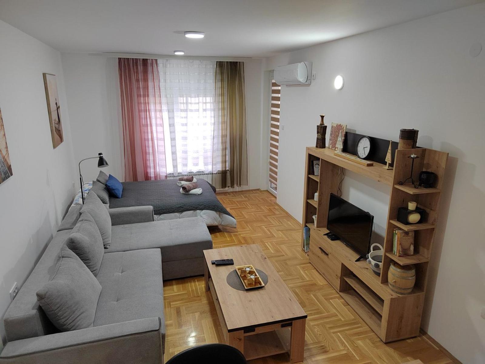 Bed And Breakfast Majesty Nis Quarto foto